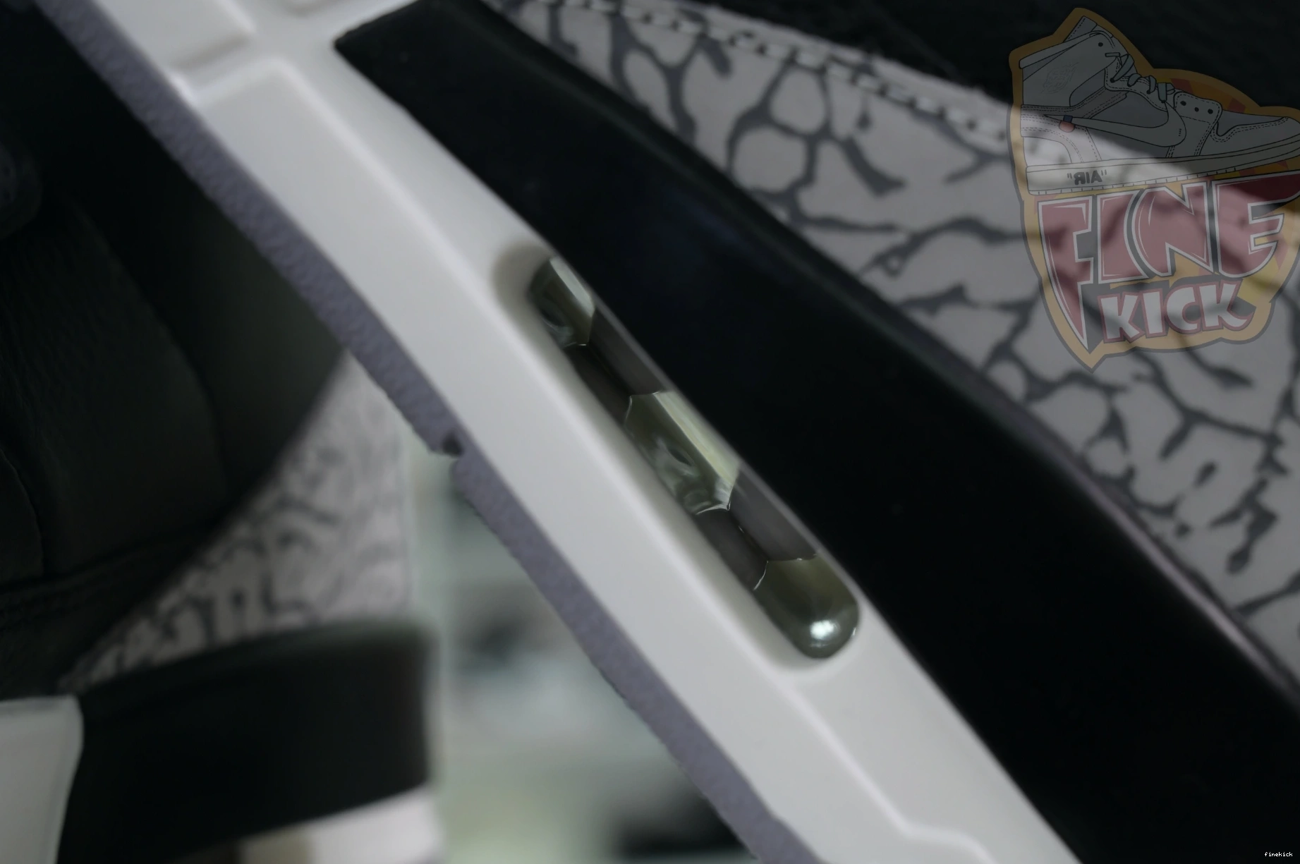 Reimagined” Cement Jordan 3“Black Air 1106